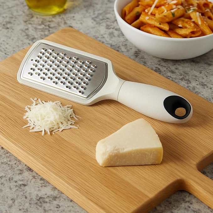 Beille 14pc Wheat Straw Kitchen Utensil Set Peeler Cutter Grater Spoons and Cups